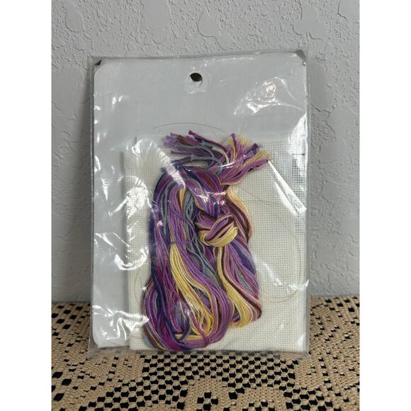 Vintage Dimensions- cross stitch Kit- Angel of LIght 1994- 5x7"- unopened - Picture 2 of 4